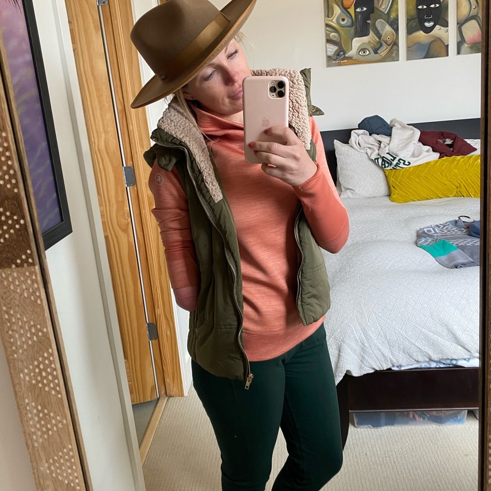 Puffy vest